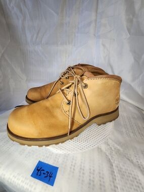 TIMBERLAND WHEAT NUBUCK YELLOW WOMEN CHUKKA BOOTS SIZE 9 M